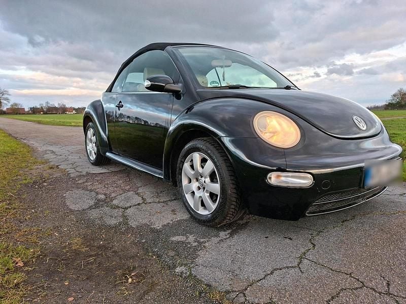 Gebraucht VW New Beetle 101 PS (74 kW) 2004 Schwarz Kleinwagen
