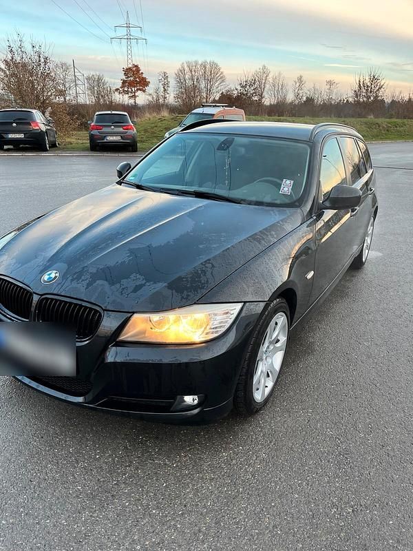 Second-hand BMW 320 170 CP (125 kW) 2010 Negru Break