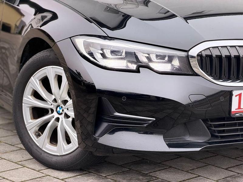 Gebraucht BMW 320 Advantage 190 PS (139 kW) 2021 Schwarz Kombi