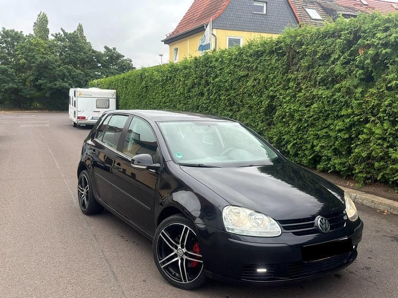 Schwarz Gebraucht 2005 VW Golf V Kleinwagen | 2.900 € (Fairer Preis) - Bild 1/4