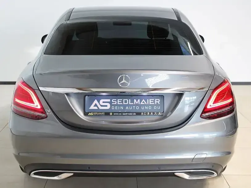 Gebraucht Mercedes C200 Exclusive 160 PS (117 kW) 2019 Grau Limousine