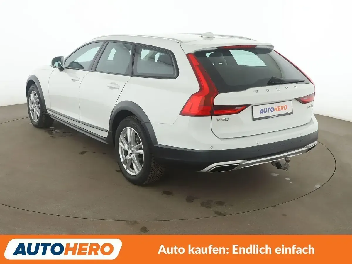 Gebraucht Volvo V90 CC 190 PS (139 kW) 2018 Weiß Kombi