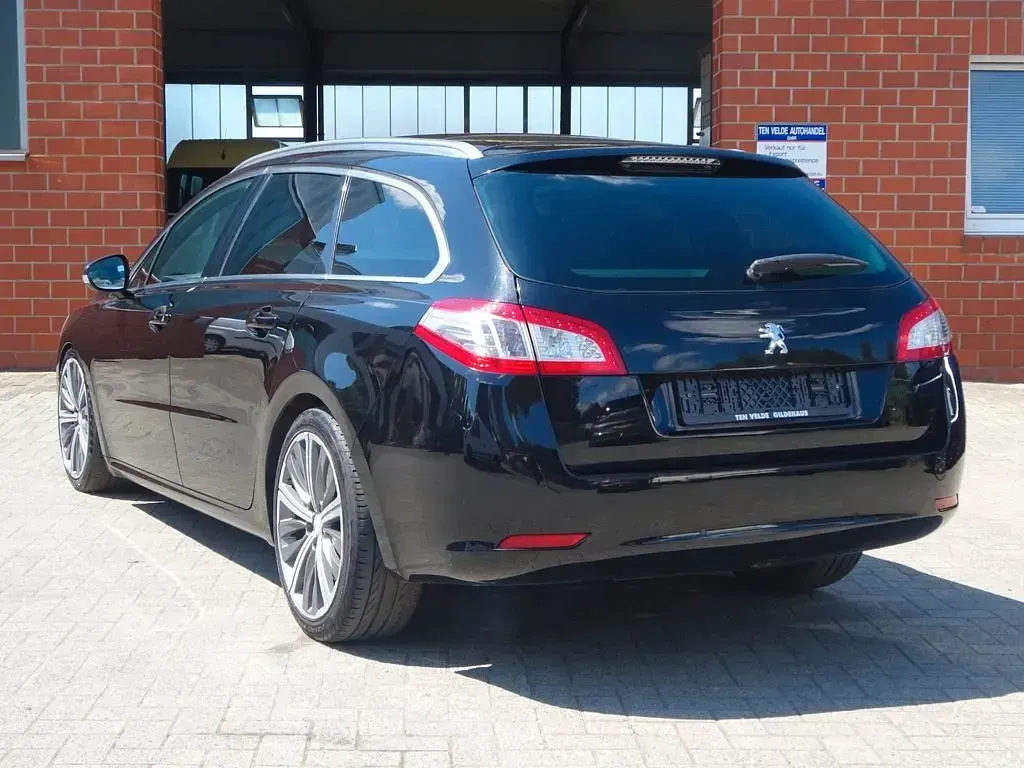 Gebraucht Peugeot 508 SW 156 PS (114 kW) 2012 Schwarz Kombi