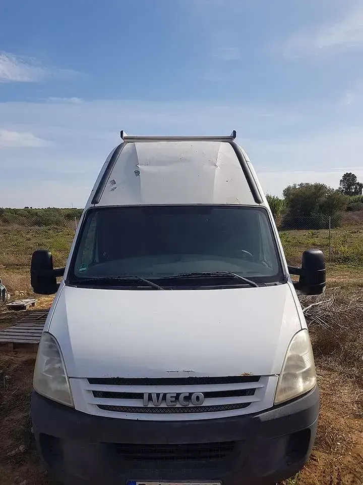 Second-hand Iveco Daily 116 CP (85 kW) 2008 Alb Van