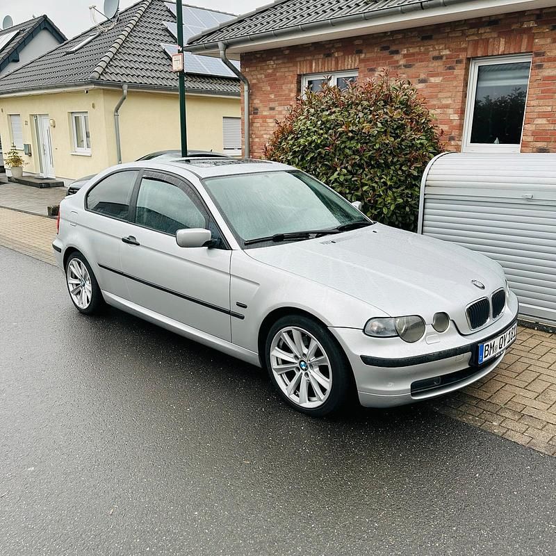 Gebraucht BMW 320 150 PS (110 kW) 2023 Silber Coupé