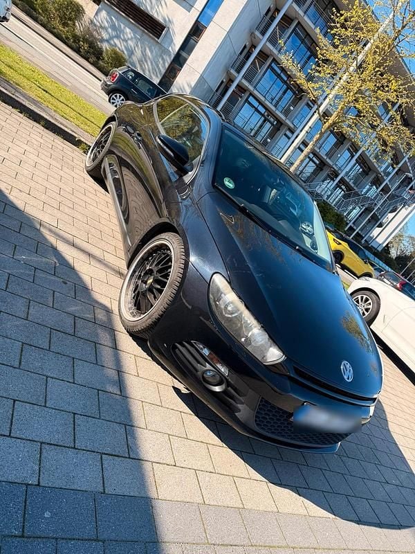 Second-hand VW Scirocco 160 CP (117 kW) 2010 Negru Coupe