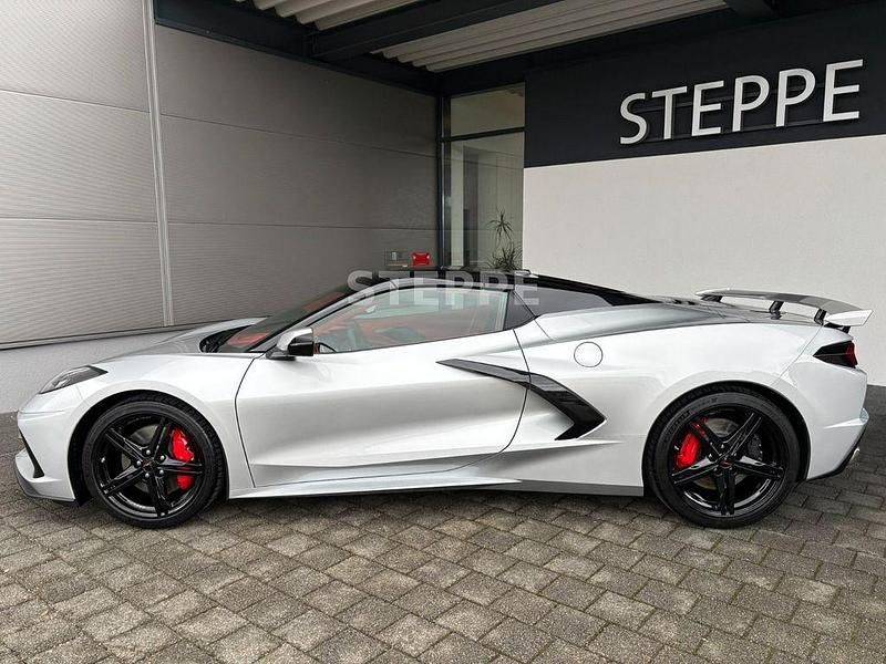 Neu Corvette Stingray 481 PS (353 kW) 2026 Silber Cabrio
