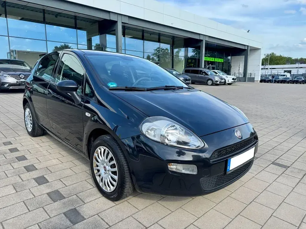 Gebraucht Fiat Punto 69 PS (50 kW) 2013 Schwarz Kleinwagen