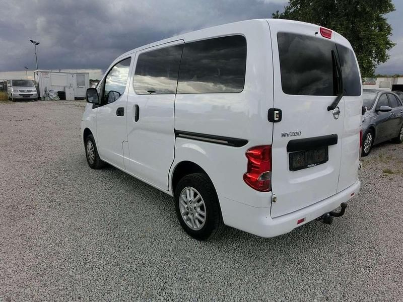 Gebraucht Nissan Evalia 110 PS (80 kW) 2014 Weiß Van / Kleinbus