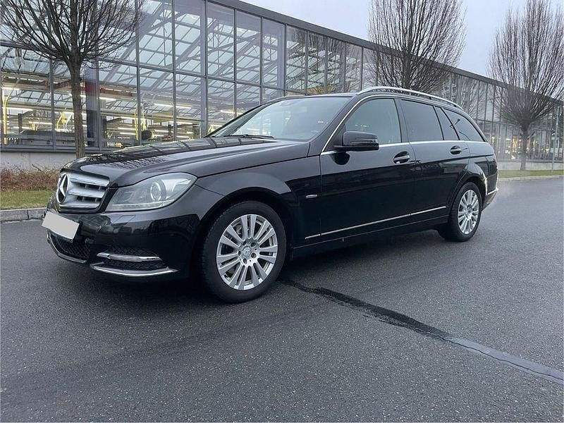 Schwarz Gebraucht 2013 Mercedes C220 Avantgarde Kombi | 4.900 € (Fairer Preis) - Bild 1/4