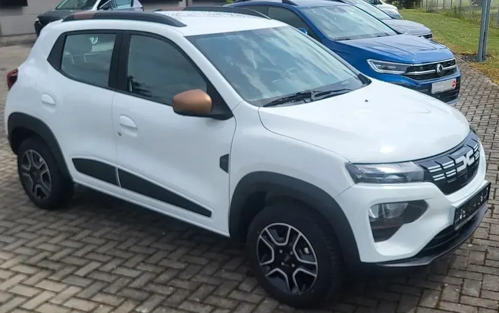 Gebraucht Dacia Spring Extreme 47 kW (65 PS) 2023 Weiß Kleinwagen