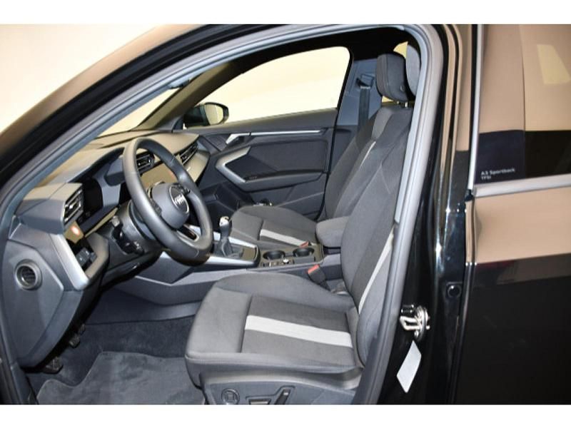 Gebraucht Audi A3 Advanced 150 PS (110 kW) 2025 Schwarz Limousine