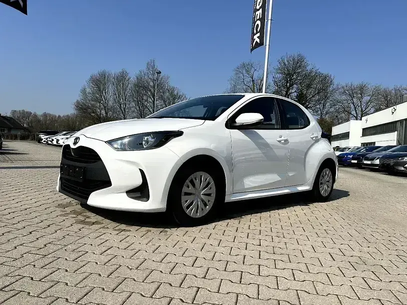 Gebraucht Mazda 2 116 PS (85 kW) 2023 Lunar white Kleinwagen