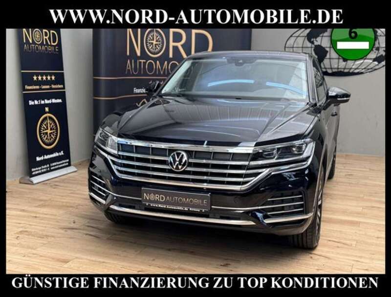 Deep black perleffek (metallic) Gebraucht 2021 VW Touareg Elegance SUV | 43.900 € (Guter Preis) - Bild 1/3