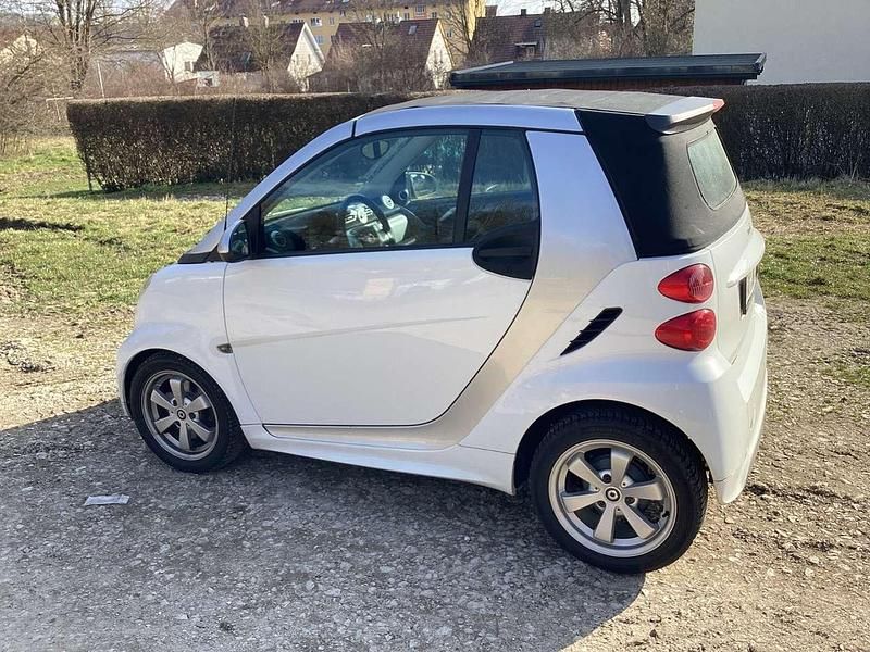 Gebraucht Smart ForTwo Cabrio 84 PS (61 kW) 2014 Weiß Cabrio