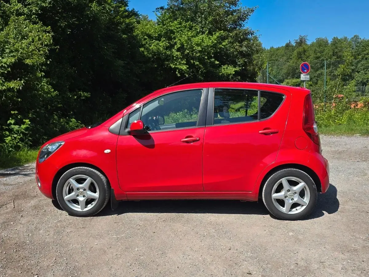 Gebraucht Opel Agila Edition 86 PS (63 kW) 2009 Rot Kleinwagen