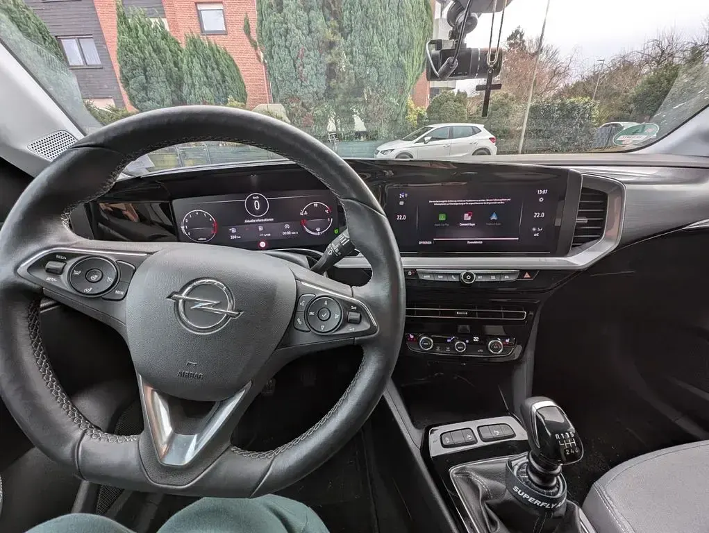 Używany Opel Mokka Elegance 131 KM (96 kW) 2021 Szary SUV