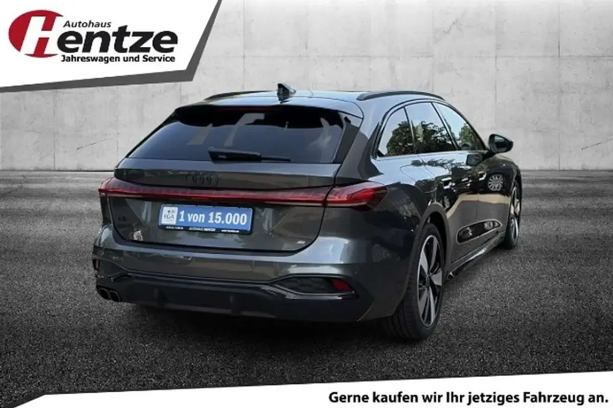 Gebraucht Audi A5 Sport 204 PS (150 kW) 2025 Grau Kombi