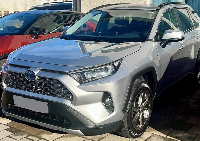 Gebraucht Toyota RAV4 Hybrid 222 PS (163 kW) 2020 Silber SUV