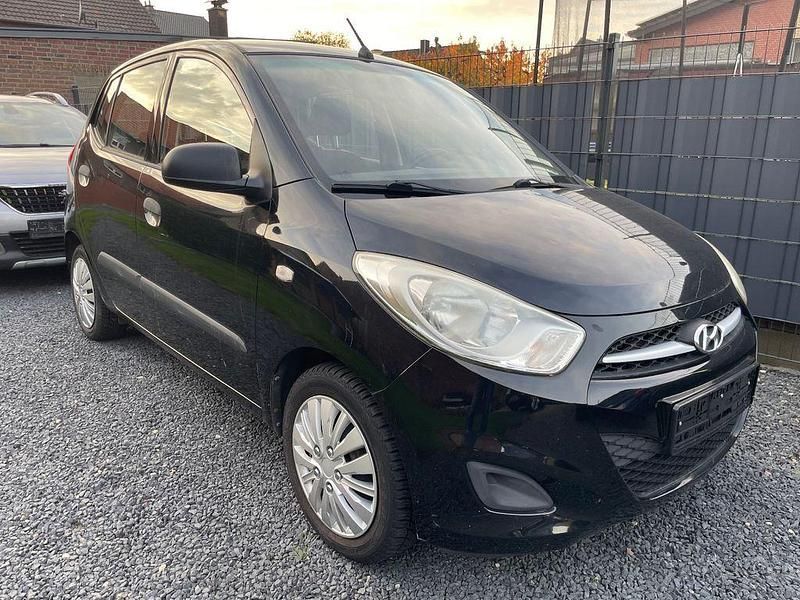 Schwarz Gebraucht 2011 Hyundai i10 Edition Kleinwagen | 2.490 € (Guter Preis) - Bild 1/4