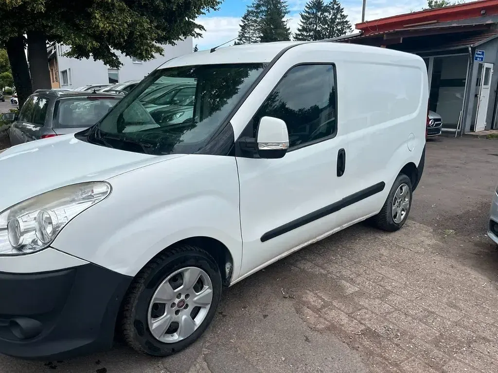Gebraucht Fiat Doblò 90 PS (66 kW) 2012 Van / Kleinbus