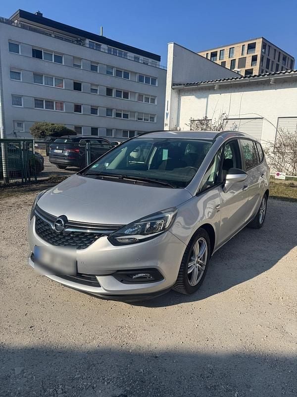 Gebraucht Opel Zafira 140 PS (102 kW) 2017 Silber Van / Kleinbus