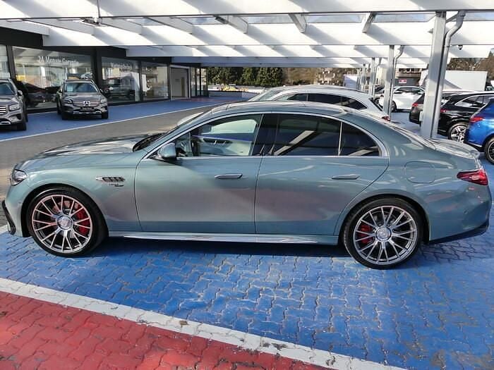 Gebraucht Mercedes E53 AMG AMG 585 PS (430 kW) 2025 Metalliclack verdesilber Limousine