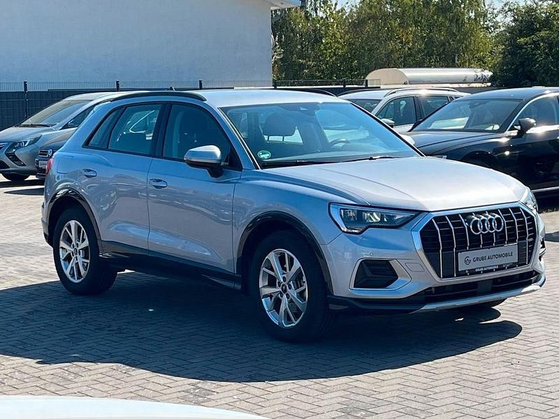 Silber Gebraucht 2023 Audi Q3 Advanced SUV | 32.990 € (Superpreis) - Bild 1/4