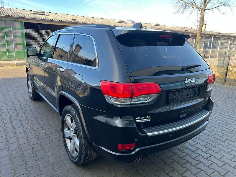 Gebraucht Jeep Grand Cherokee Overland 250 PS (183 kW) 2017 Schwarz SUV