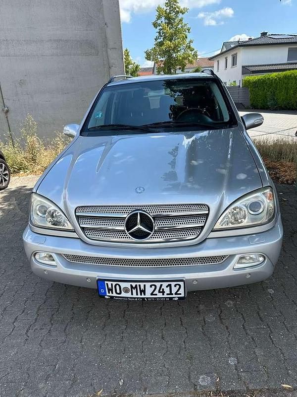 Silber Gebraucht 2005 Mercedes ML400 Edition SUV | 6.500 € - Bild 1/4
