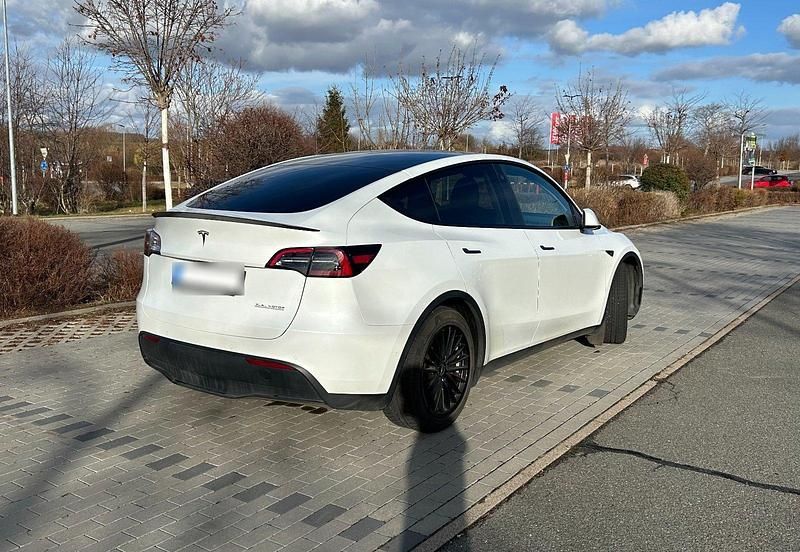 Gebraucht Tesla Model Y Performance 392 kW (534 PS) 2022 Weiß SUV