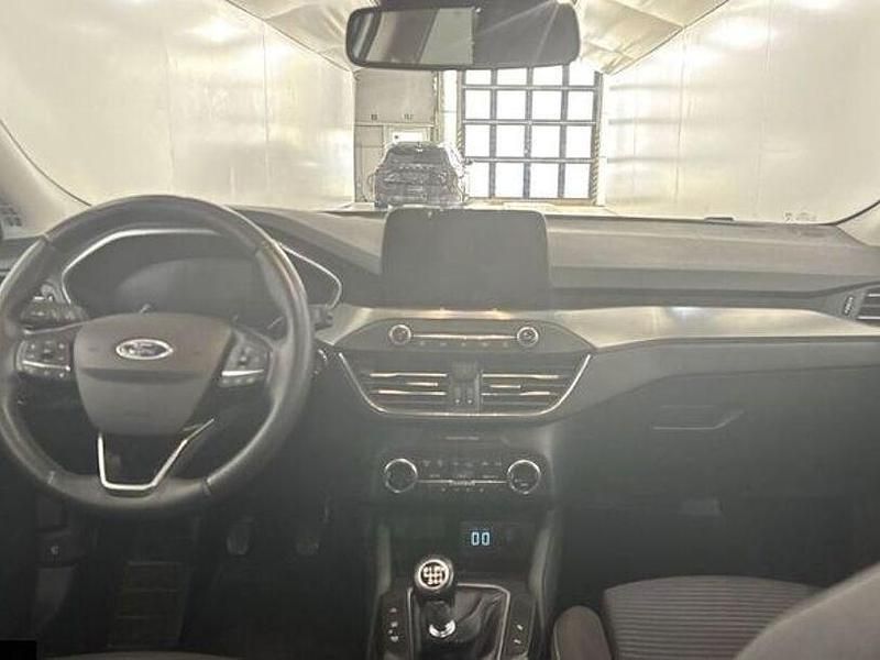 Gebraucht Ford Focus Titanium 120 PS (88 kW) 2021 Weiß Kombi