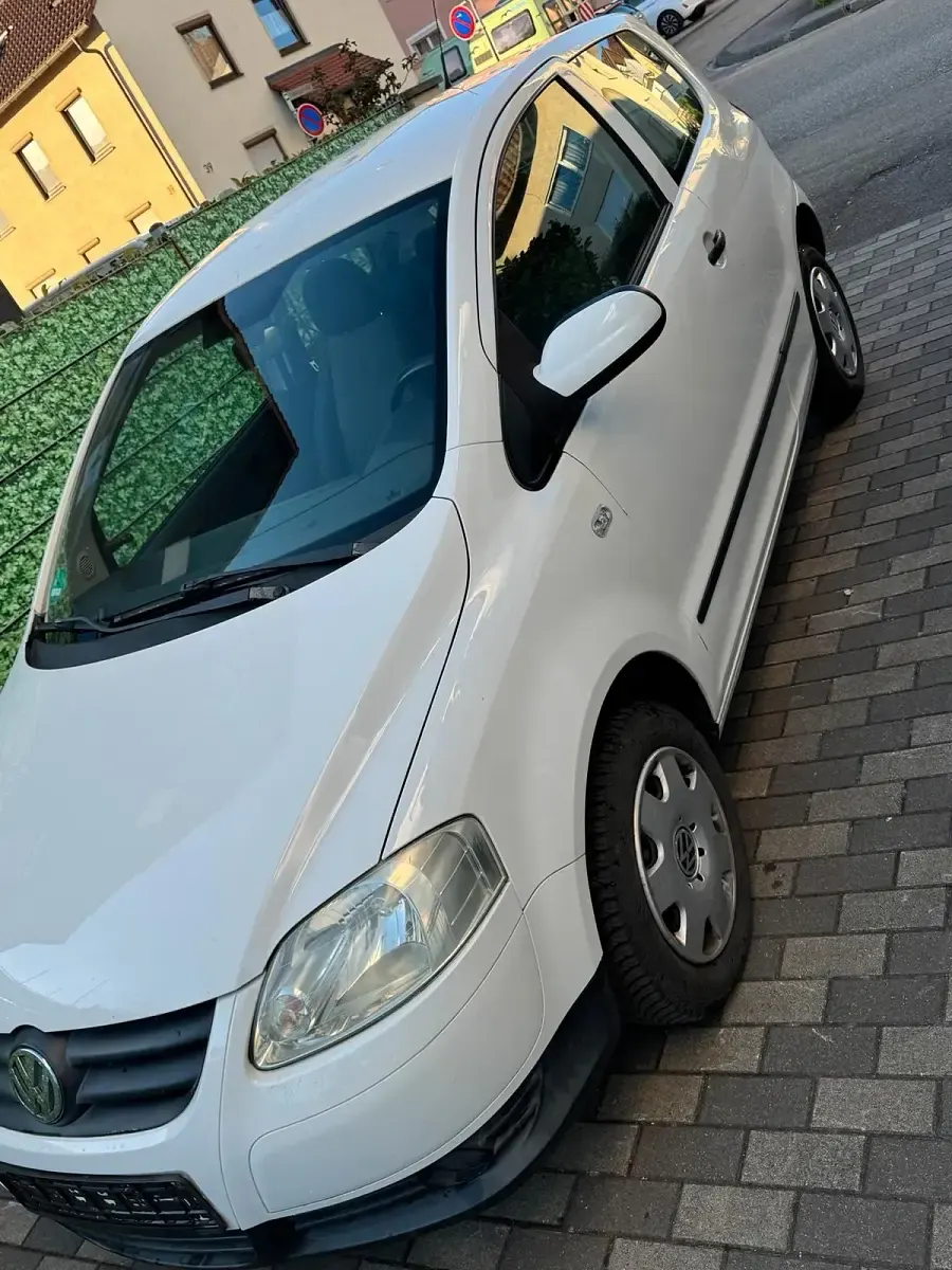 Gebraucht VW Fox 55 PS (40 kW) 2008 Weiß Kleinwagen