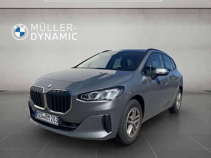 Skyscraper grau Gebraucht 2025 BMW 216 Active Tourer Van / Kleinbus | 29.970 € (Fairer Preis) - Bild 1/4