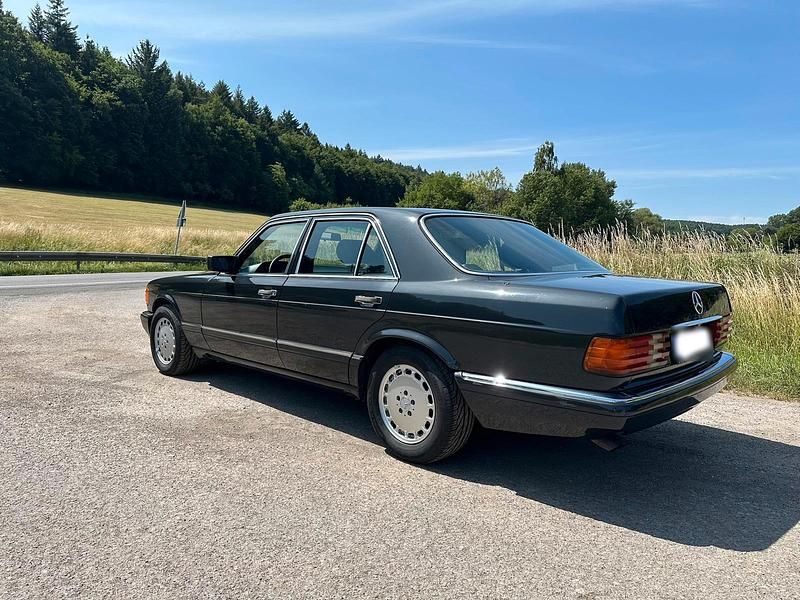 Gebraucht Mercedes E420 232 PS (170 kW) 1989 Schwarz Limousine