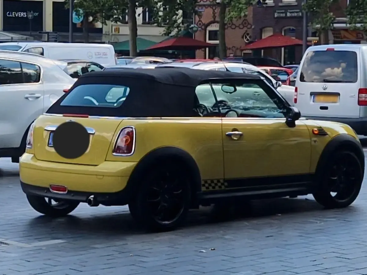 Occasion Mini One Cabriolet 98 ch (72 kW) 2010 Jaune Cabriolet