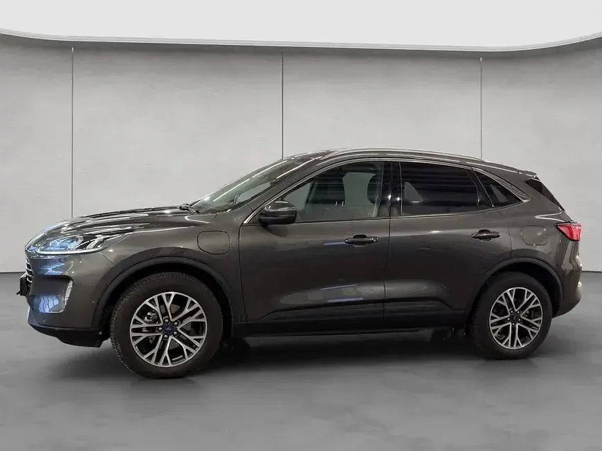 Gebraucht Ford Kuga Titanium 224 PS (164 kW) 2022 Grau SUV