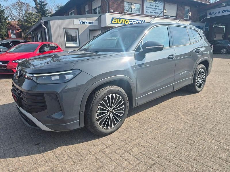 Gebraucht VW Tayron Life 150 PS (110 kW) 2025 Grau SUV