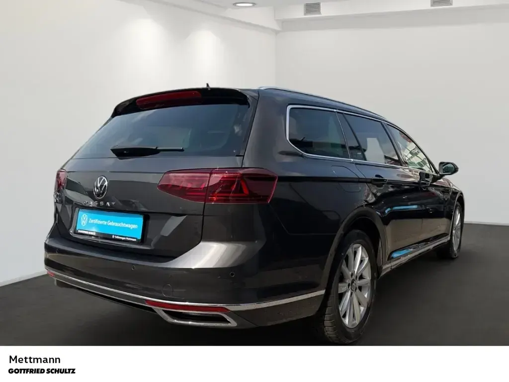 Gebraucht VW Passat Elegance+ 150 PS (110 kW) 2022 Grau Kombi