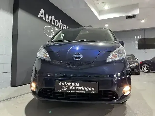 Gebraucht Nissan e-NV200 Tekna 80 kW (109 PS) 2018 Blau Van / Kleinbus