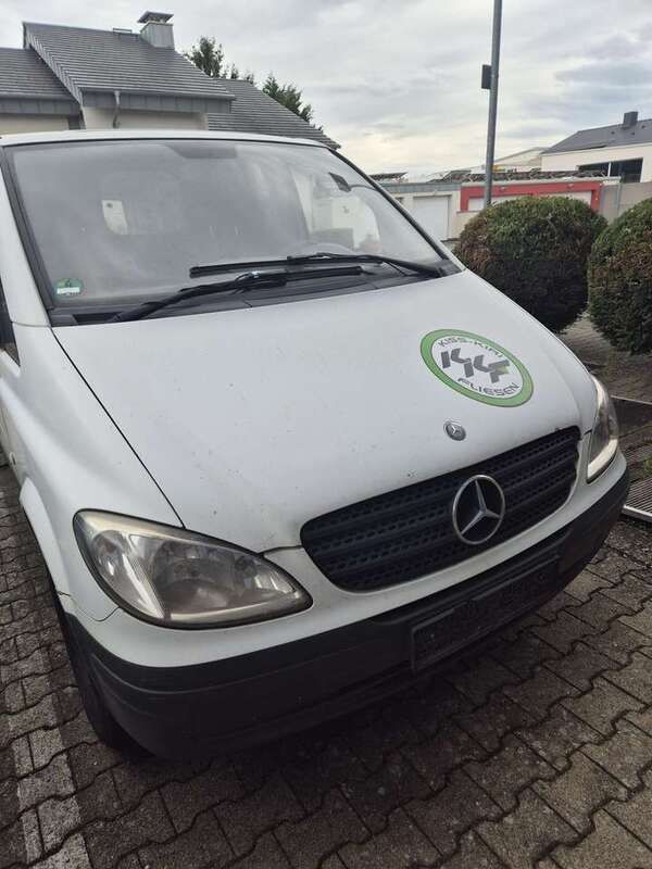 Weiß Gebraucht 2007 Mercedes Vito Van / Kleinbus | 2.500 € (Superpreis) - Bild 1/4