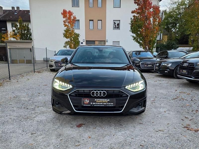 Schwarz Gebraucht 2021 Audi A4 Sport Limousine | 28.990 € (Etwas zu teuer) - Bild 1/4