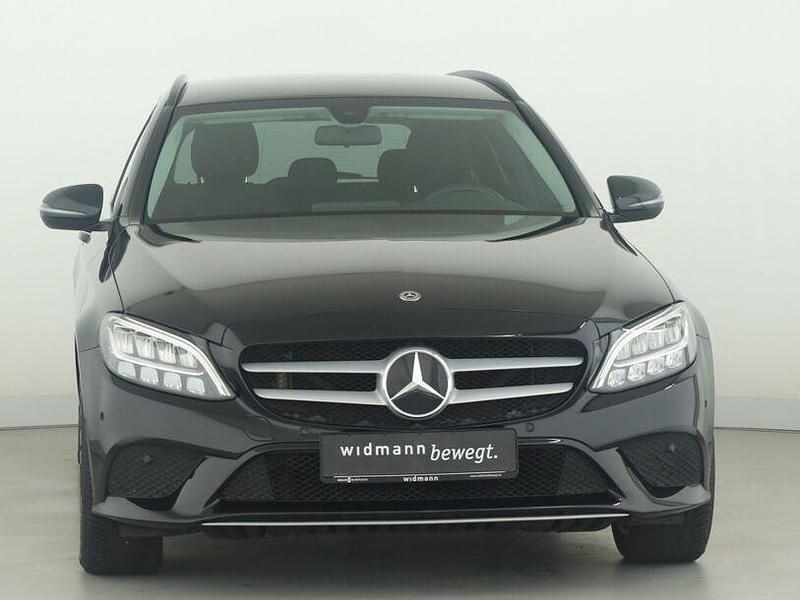 Gebraucht Mercedes C220 194 PS (142 kW) 2019 Schwarz Kombi