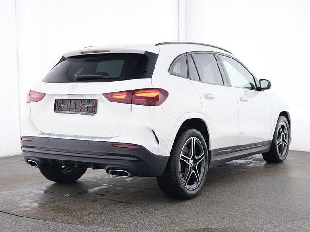Weiß Gebraucht 2024 Mercedes GLA220 Advanced Plus SUV | 42.990 € (Guter Preis) - Bild 1/4