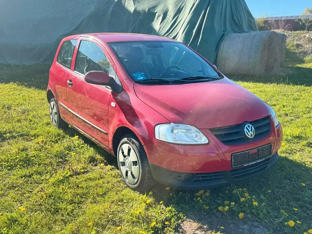 Usata VW Fox 54 CV (39 kW) 2005 Rosso Utilitaria