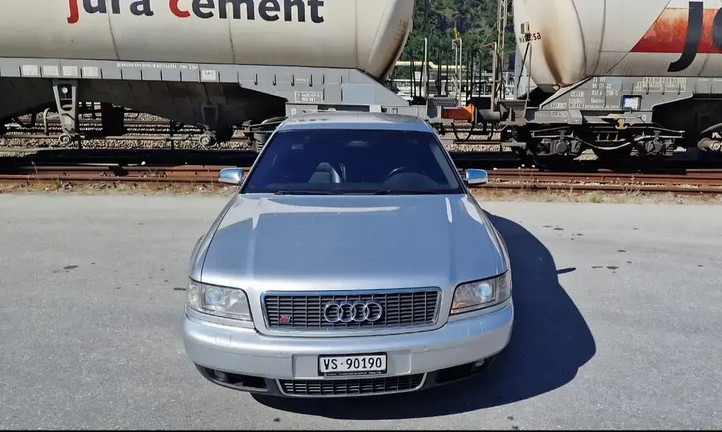 Gebraucht Audi S8 Sport 360 PS (264 kW) 1999 Silber Limousine