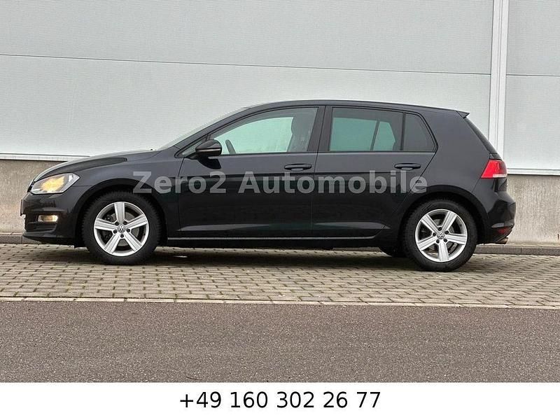 Gebraucht VW Golf VII Comfortline 125 PS (91 kW) 2014 Schwarz Limousine
