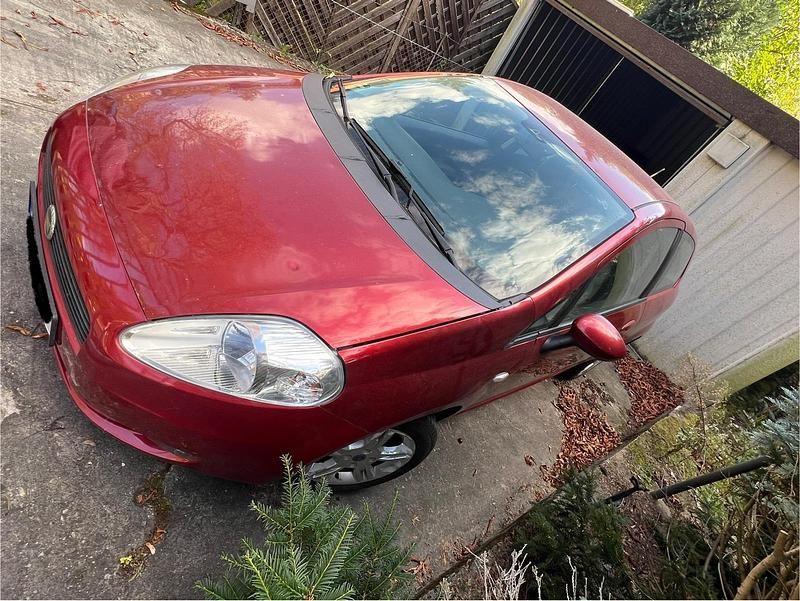 Rot Gebraucht 2007 Fiat Grande Punto Kleinwagen | 1.600 € - Bild 1/4