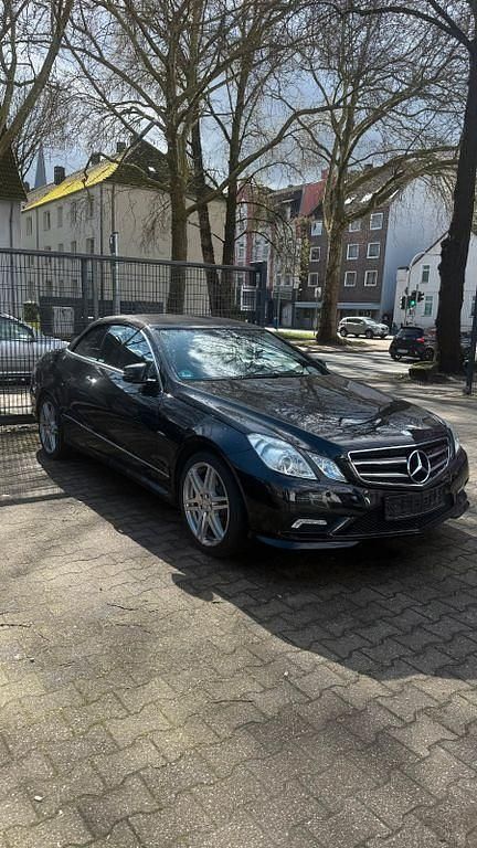 Gebraucht Mercedes E350 AMG 292 PS (214 kW) 2010 Schwarz Cabrio