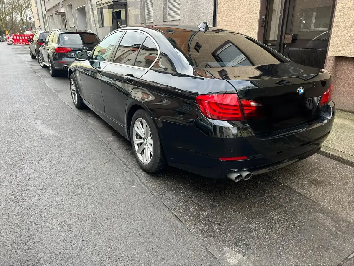 Gebraucht BMW 525 204 PS (150 kW) 2010 Schwarz Limousine